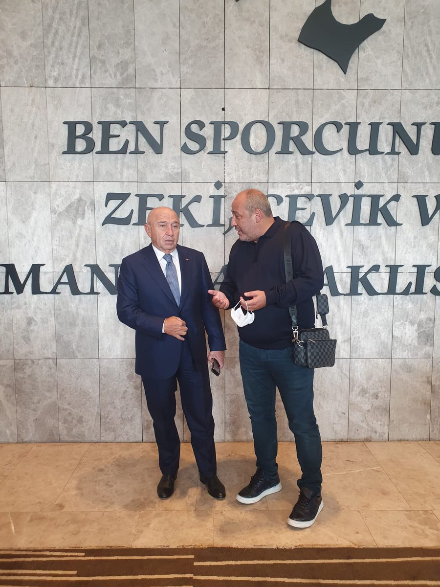 kms1969official's tweet photo. 🔴⚪ Kahramanmaraşspor Kulüp Başkanımız Dr. Fatih Mehmet Ceyhan'ın, Riva Tesislerinde yapılan toplantı sonrası, TFF Başkanı Nihat ÖZDEMİR'le samimi sohbet anları OBJEKTİFLERE böyle yansıdı. 🙏 ❤️🤍
#TFF #Kahramanmaraşspor #NihatÖzdemir #DrFatihMehmetCeyhan #KMSTV https://t.co/I43avgz906
