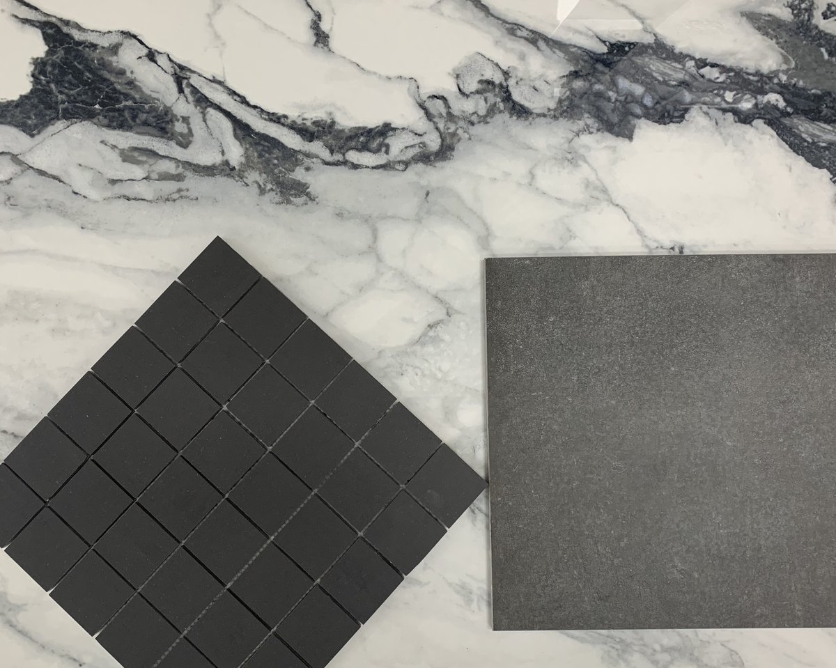 RialtoTX's tweet photo. Our #terrabianca series 24x48 Polished
Combined with:
- Ark Black 12x24
- Double Loading black matte 12x24
- 2x2 square mosaic Double Loading matte
- Hexagon 2x2 mosaic Double Loading matte

#doubleloadedporcelain #flooring #porcelaintiles #designinspiration #tiledistributor https://t.co/TTG9QEdGrG