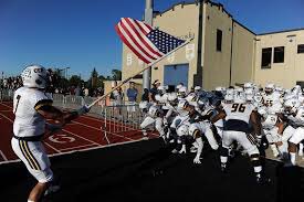 theyounggokuig's tweet photo. Blessed to receive an offer to come in this January and play for the Number one Defensive line in D2 for sacks, Concordia St Paul! #GloryToGod #BuildingOnTheRock @CoachCurrierCSP @CoachLerf @GridironImports @GIfootballChris @RCTCJacketCoach @CoachAJones @OhJustImmo https://t.co/PeLAm4vw3E