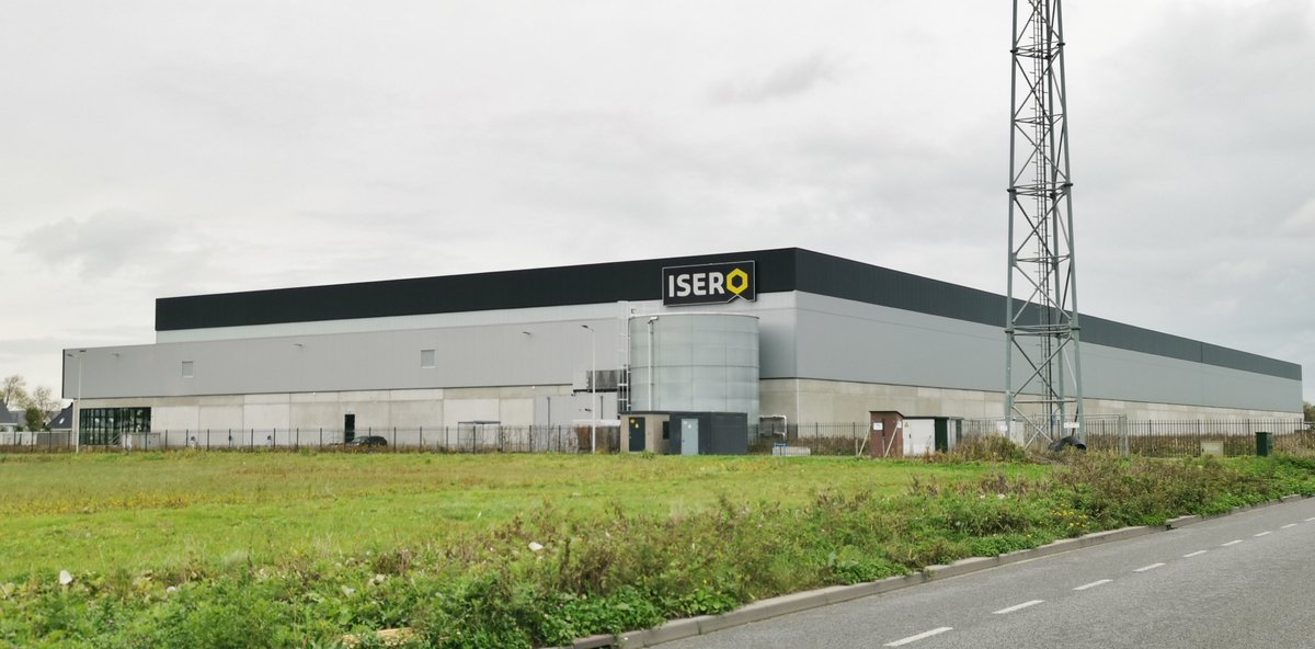 Juli 2020 opende na 8 maanden bouwen het distributiecentrum van ISERO 'ijzerwarengroothandel voor bouwprofessionals en technische diensten' van 11.000m² op bedrijventerrein Logistiekpark A12 in #Waddinxveen. isero.nl/nl-nl/ac/eerst… isero.nl/nl-nl/ac/distr…