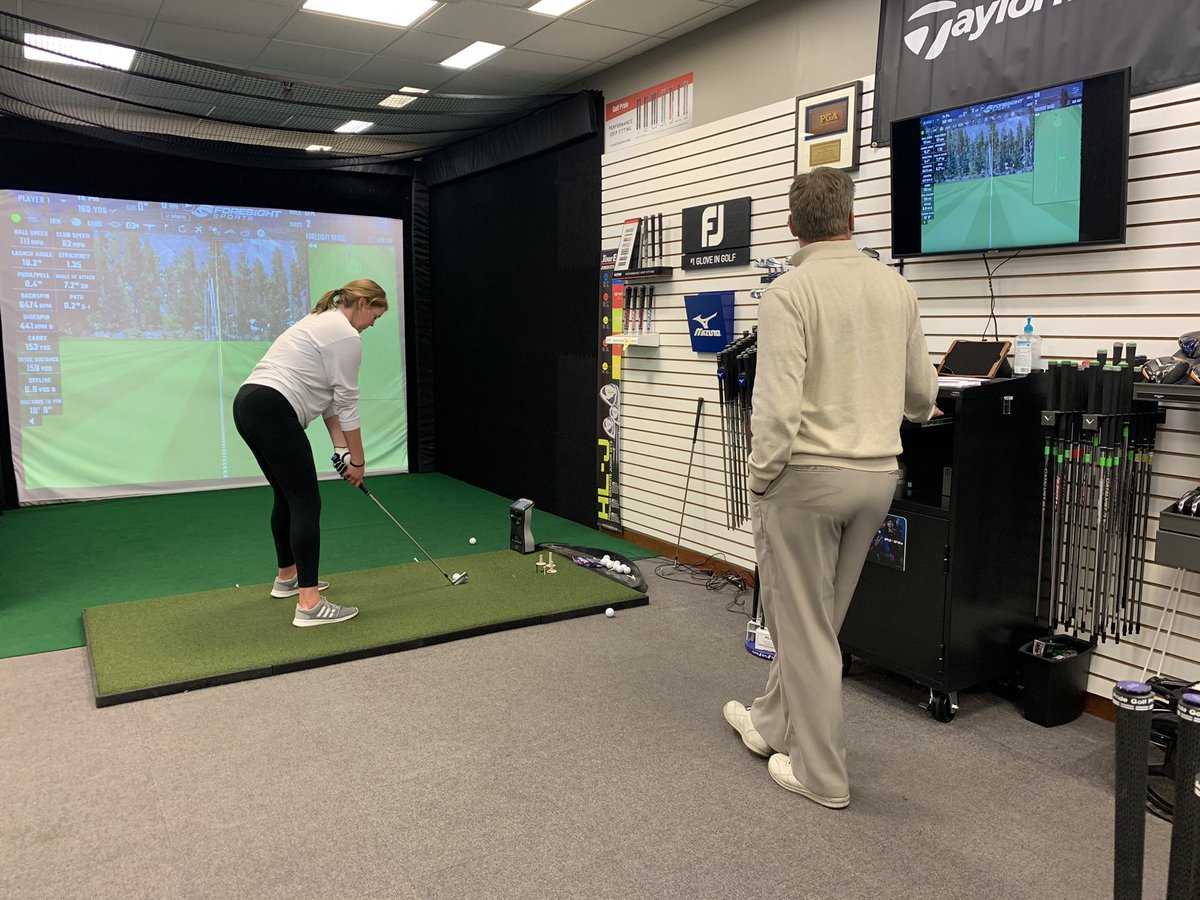 unk_womensgolf's tweet photo. Ball fitting at Golf Fit USA 💪💪 https://t.co/k0OvFhaYe1