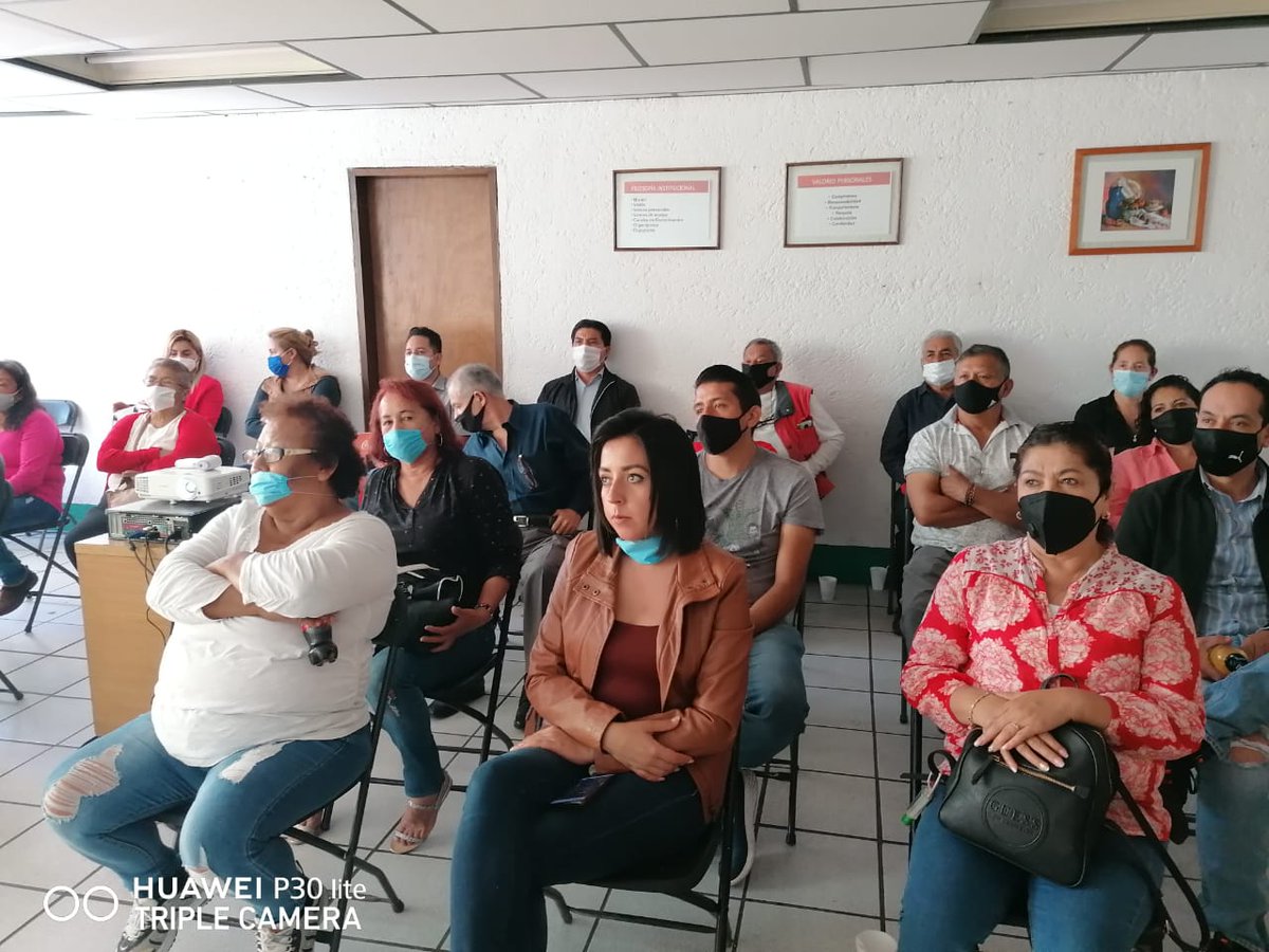 ComitePRI_VDB's tweet photo. El día de hoy la militancia de #ValleDeBravo se dió cita para ver el #3erInformeEdomex de nuestro gobernador @alfredodelmazo https://t.co/wB9Kduufrj