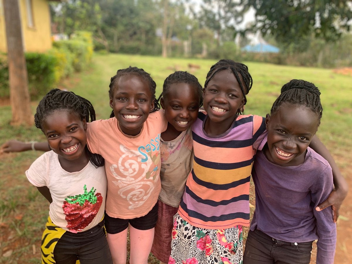 oasisfororphans's tweet photo. These girls work hard to overcome obstacles every single day. We're so glad they can do it together! https://t.co/8T9IoboGMt
