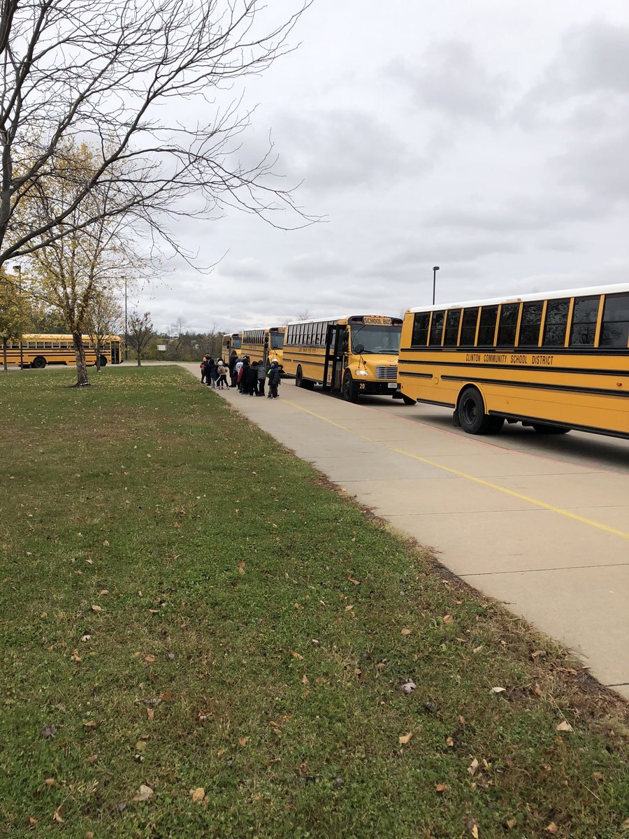 DBoyd1958's tweet photo. Bus evacuation drill...students at Eagle Heights Elementary have our transportation Dept teach us bus safety. CCSD keeping kids safe. Thanks drivers and monitors.... https://t.co/roaHoiKTU6