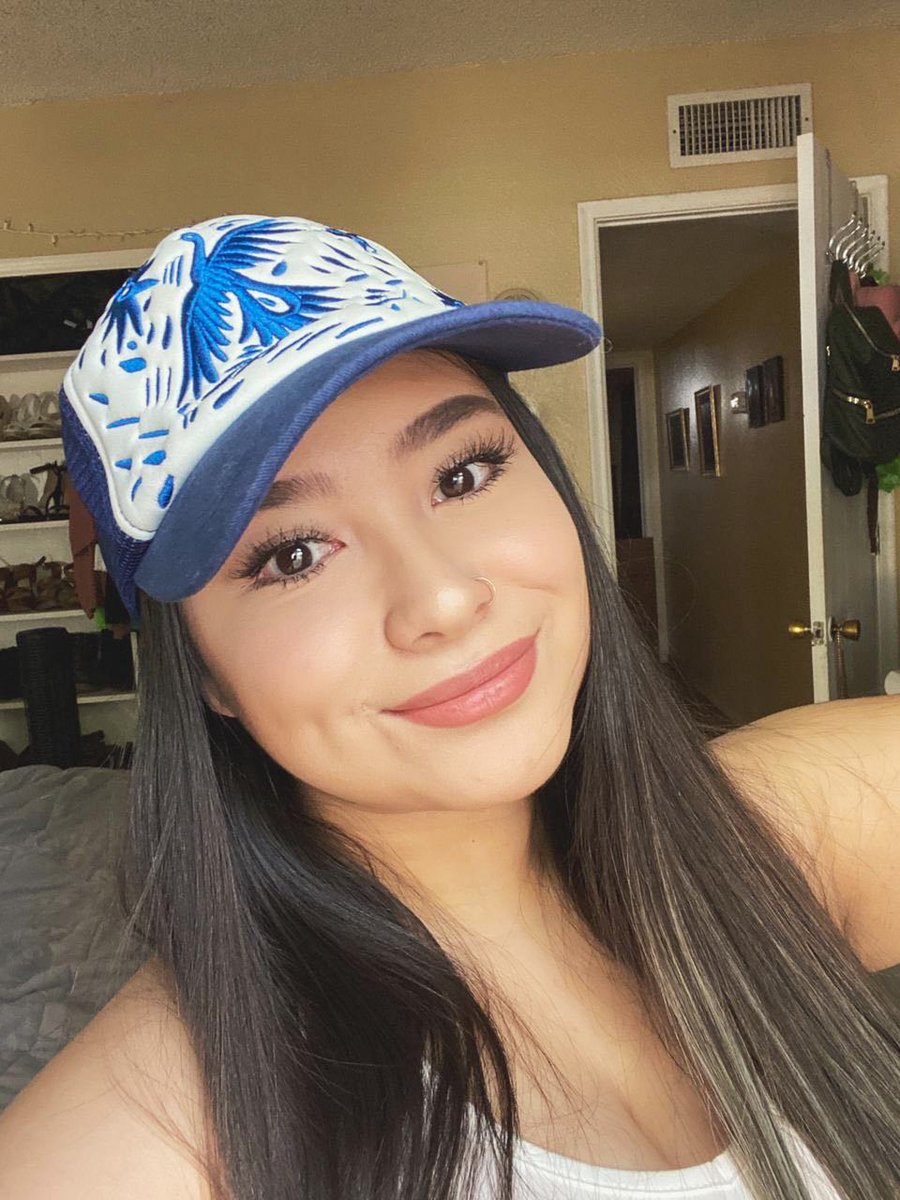 BeachAvila's tweet photo. Nothing beats the case of the Mondays better than a new hat! Shoutout to @jade_meoni for sharing! #mondays #avilabeachdesigns #otami #hat #hats #fashion #mondaymotivation https://t.co/fI4467oywZ