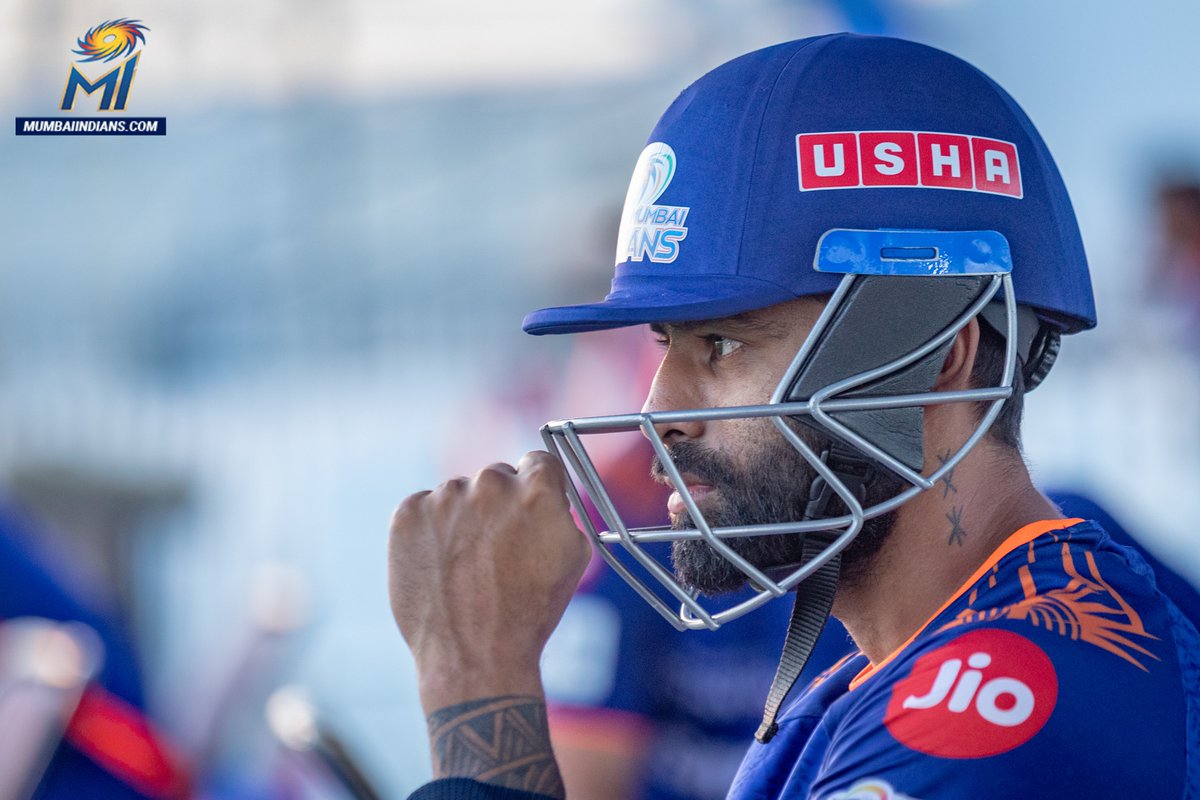 mipaltan's tweet photo. सूर्योदय ☀️💙

#OneFamily #MumbaiIndians #MI #Dream11IPL @surya_14kumar https://t.co/clV8ivEJ2s