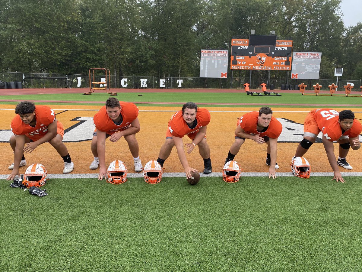 BrandonOSports's tweet photo. Went to Mineola to talk to the @Tylerpaper Offensive Player(s) of the Week — the Mineola offensive line lsaiah Gardner, Kaleb Barton, Dawson Elmore, Jackson Anderson and Nate Griffin. The unit paved the way for 528 yards rushing and 10 TDs in a 70-7 win over Howe. @etfinalscore https://t.co/qii6MKb983