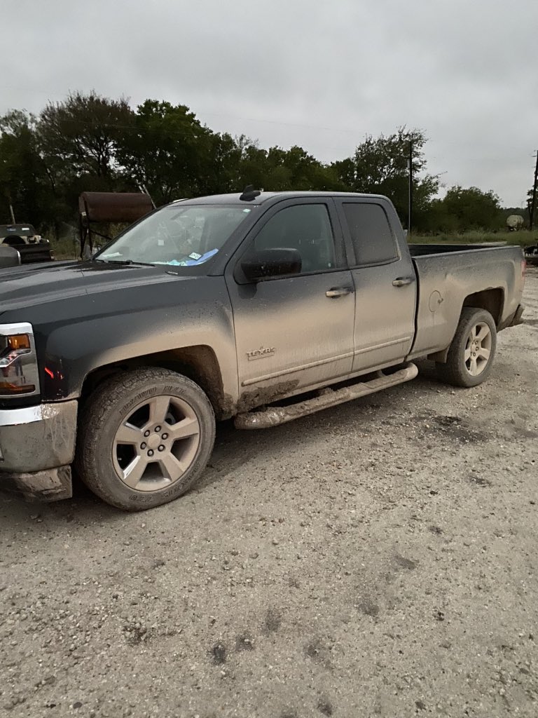 johnschmedthors's tweet photo. Hit the road hard again for @axistexas handing out seed guides and plot books contact me if you want to increase your yield!!! https://t.co/p6DDCBklon
