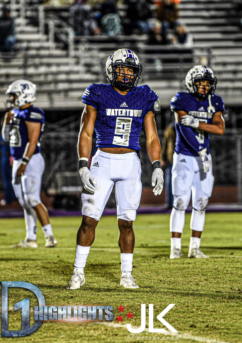 d1highlights's tweet photo. When looking to pencil ✏️ in our 2A ballot for #MrFootball, @JCGoHard9 was a name that we had to put down. 110 tackles last year (missing 2 gms). To eclipse that this year with 124 &amp; counting, on top of other impressive statistics is absolutely astounding. 
📸 by @RN_JK808 https://t.co/x7SLBKc4Sz