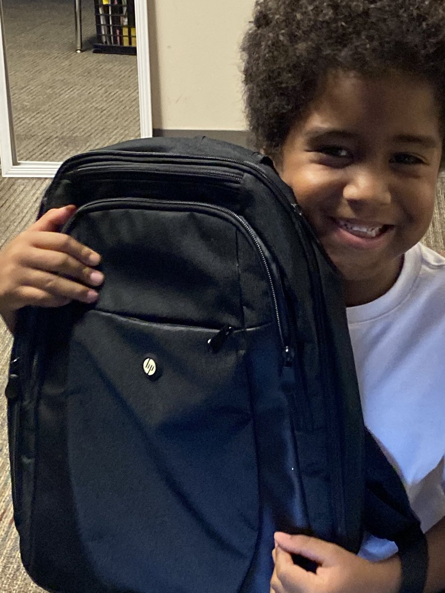 We are so grateful 💛 Thank you for being so generous! <a href="/AldineISD/">Aldine ISD</a> <a href="/HP/">HP</a> <a href="/JacksonLeeTX18/">Sheila Jackson Lee</a> <a href="/drgoffney/">Dr. LaTonya M. Goffney</a>  @drsimpson353