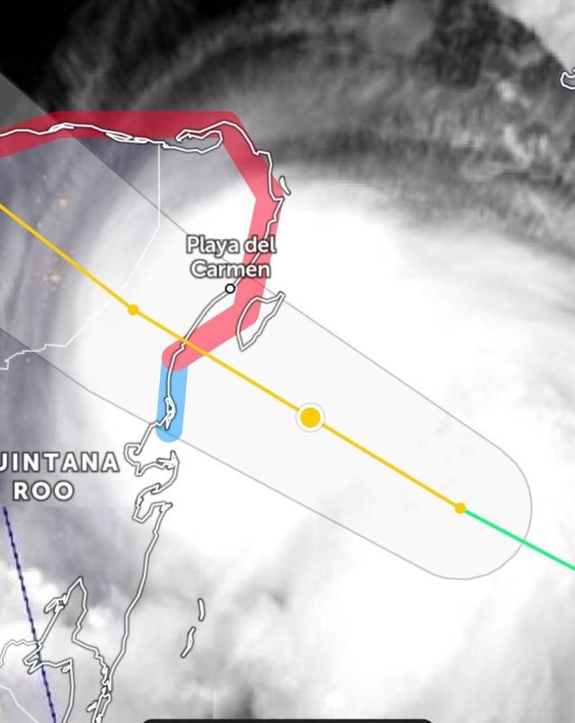 sqcsradioytv's tweet photo. La imagen del satélite nos muestra las bandas nubosas del #Huracán de categoría 1 en la escala #Saffir-Simpson #Zeta, como va entrando a Quintana Roo. En caso de una emergencia habla al 9-1-1. #JuntosSaldremosAdelante. https://t.co/XwZDsT8o3t