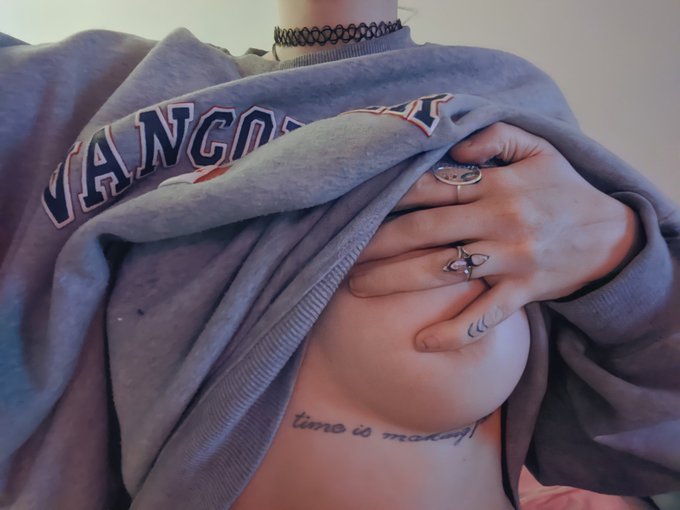 S q u i s h https://t.co/SegsoLAsR6<a href="/tag/nsfw"class="tags"><span>#nsfw</span></a>