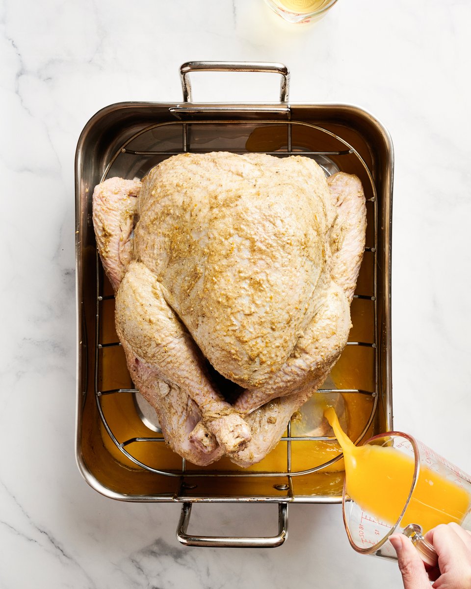 DukesMayonnaise's tweet photo. Introducing the Duke’s #MayoBird. Turn your #Thanksgiving dinner into the talk of the town with this rediculicious recipe #TrySomeTwang
Recipe here 🦃➡️
https://t.co/mxHufKNHb2 https://t.co/7exZmffK3J