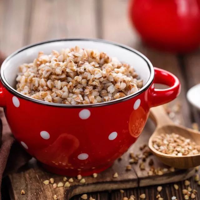 Buckwheat porridge (145 calories per serving, it may sound like a lot but I am always able to eat it without feeling guilty)