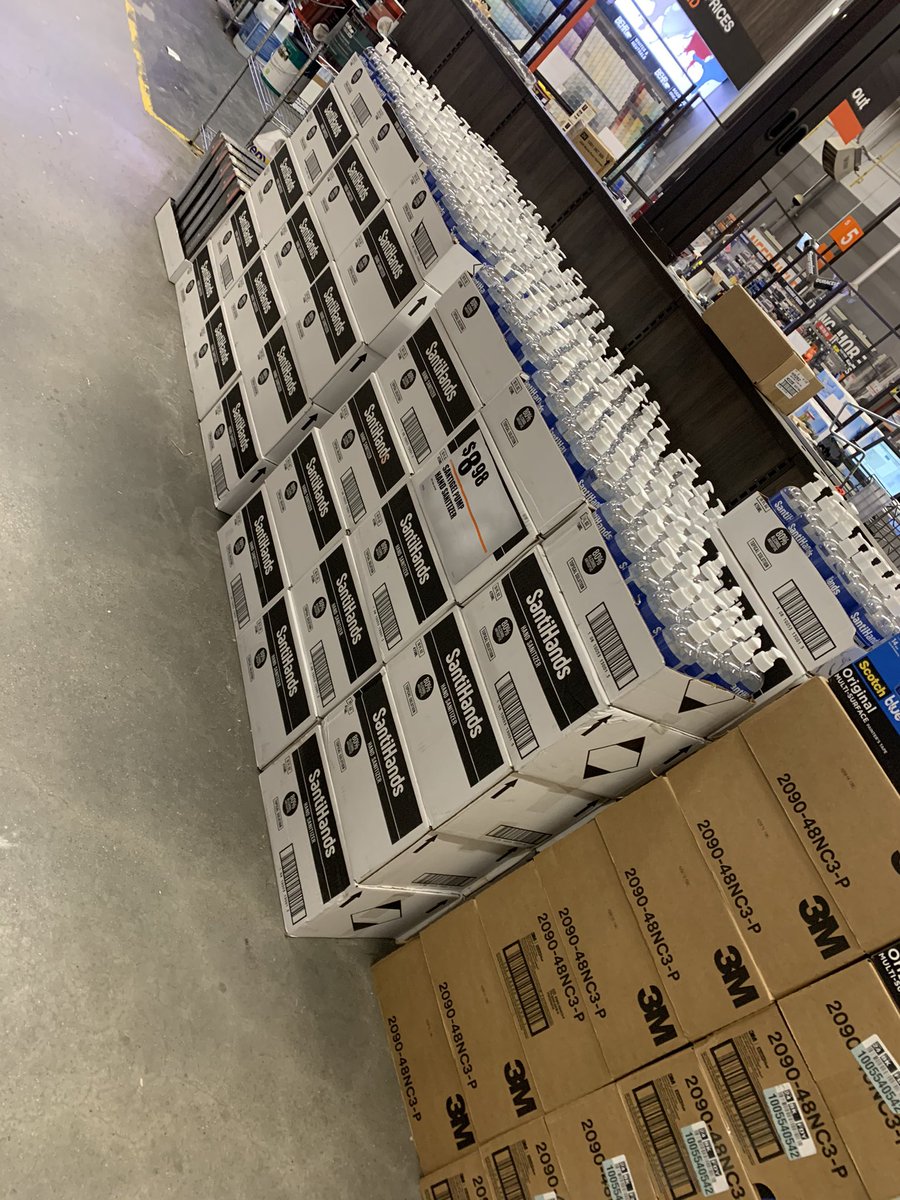tavarez_f's tweet photo. Cyril DH 21/22 consistently maintaining store standards and keeping us customer-ready @YeelayS @KJChamberland @JasonArigoni @2665Asds @2665Depot https://t.co/acfxdjrHNQ