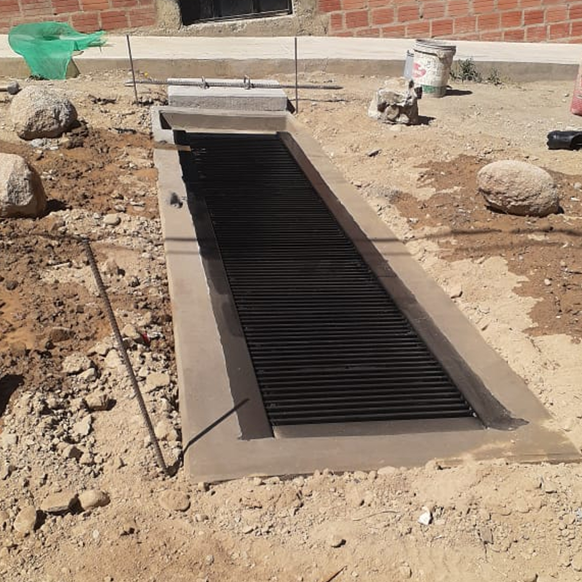 deespgamlp's tweet photo. El #GAMLP coordina con #SAMAPA la ejecución de cuatro obras de alcantarillado pluvial con una inversión de más de medio millón de bolivianos.
Mayor información en 👉 https://t.co/fqztBYy1YF
#MunicipioModelo https://t.co/tsmnOu5kJJ