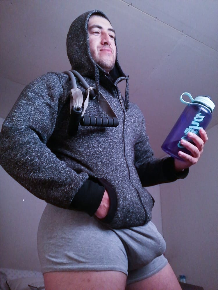 GUYS 16k SUB ONLYFANS 🌈😈 8===👊===D 💦 tweet media