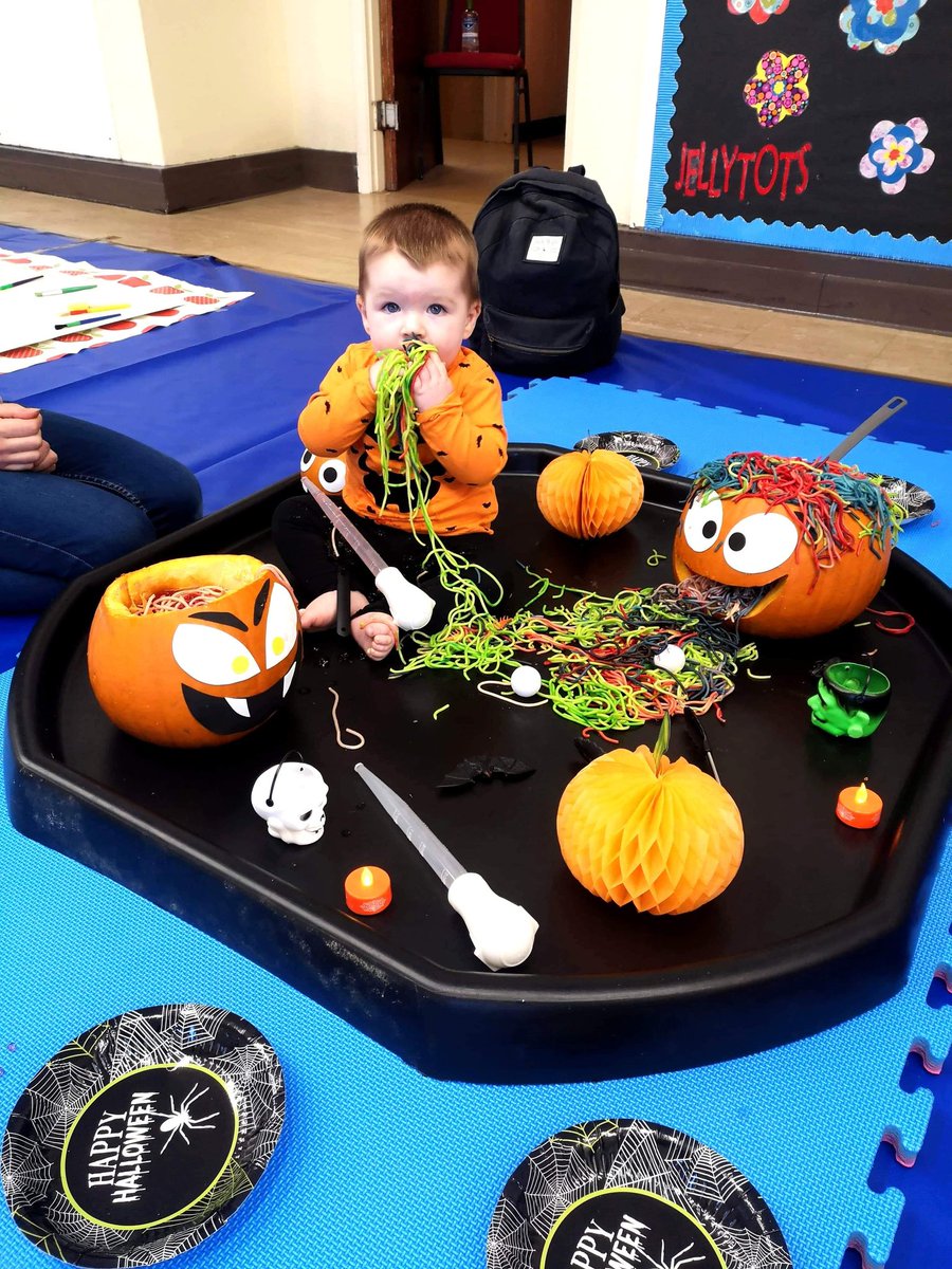 MessDevon's tweet photo. Soooo today we had our very first Halloween event... It was amazing! 🎃🙌#messyplay
#sensoryplay #babies #toddlers #halloweenfun
#Halloween2020 @Zimplikids https://t.co/mgaPQEId8E