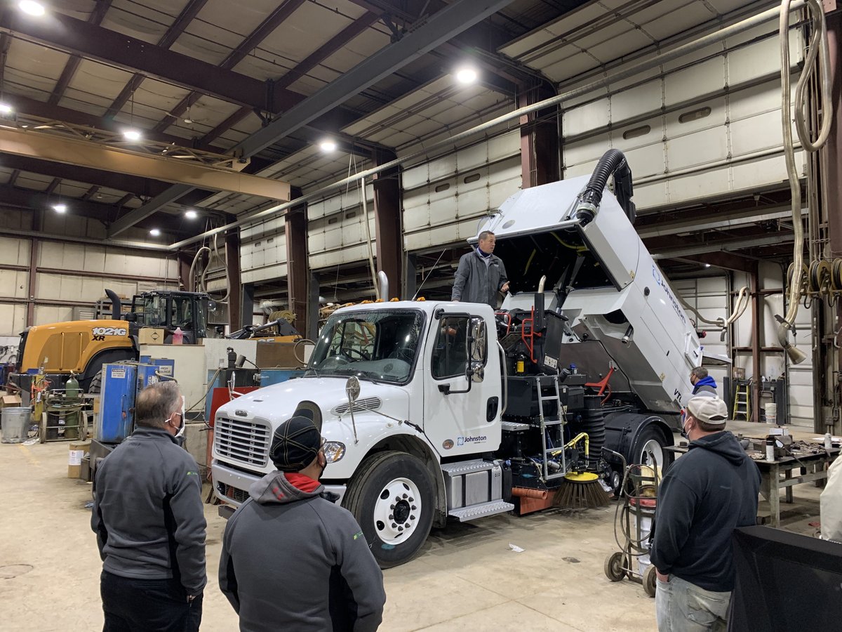 McCann_Online's tweet image. Today the McCann team took part in a training on #BucherMuncipal product today in preparation for our demo event tomorrow. There’s still time for you to register by visiting mccannonline.com/RSVP/  #FirstPassSweeping #PureVacuum #DrivenByBetter