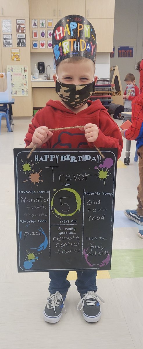 We had a birthday today in the frog class! Happy birthday frog friend! 🎂
