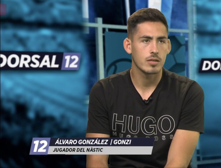 No es por presumir de primo famoso y wapo pero.... así es la vida.... 🤷🏻‍♂️