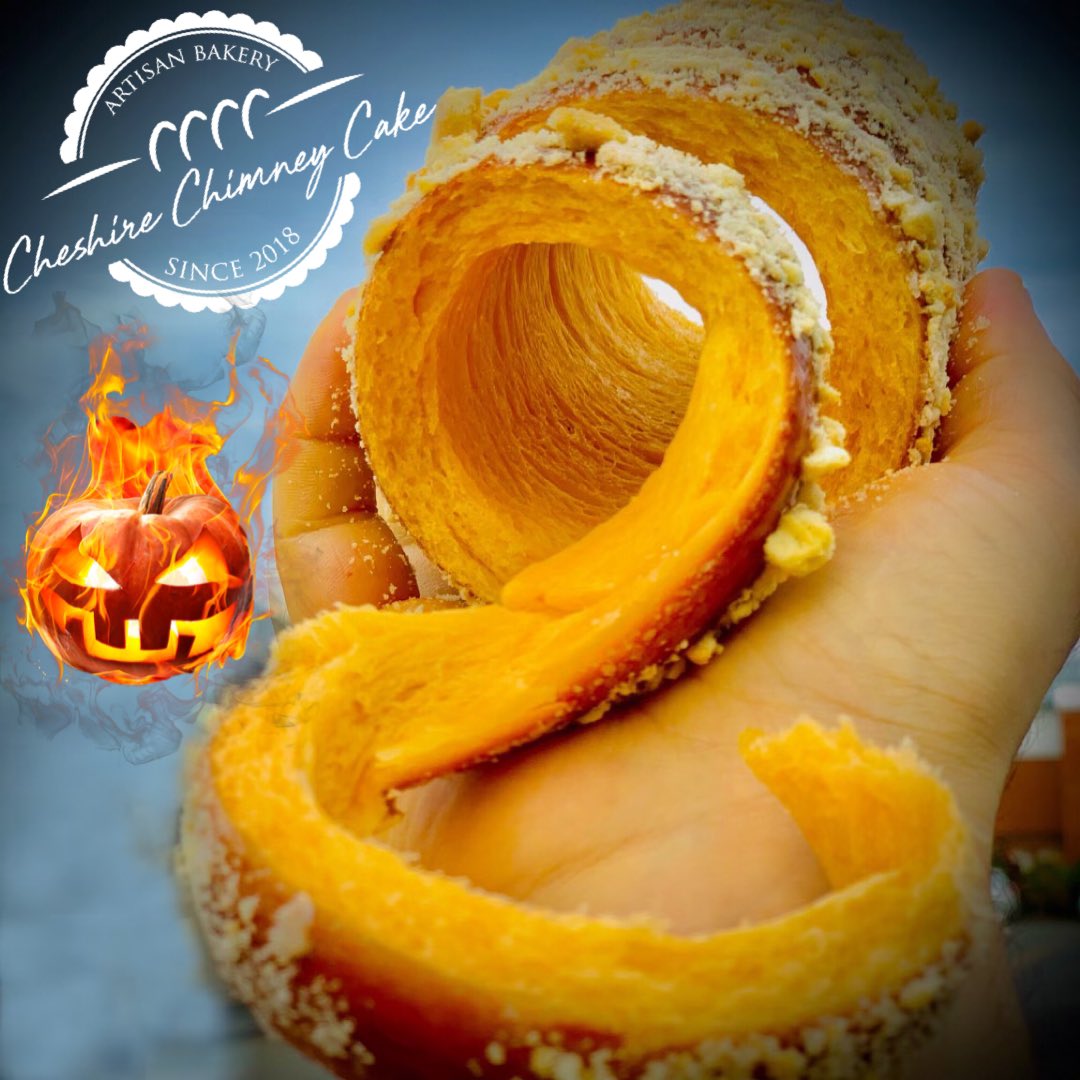 #orange is the new #black this #Halloween ! #win 1 of 7 unique #chimneycake ! Follow me on #facebook & #instagram for full details! Find us in #warrington & #aberdeen #scotland! #cake #yummy #virus #dessert #foodie #trdelnik #kurtoskalacs #hungarian https://t.co/KeKKPTDCYD