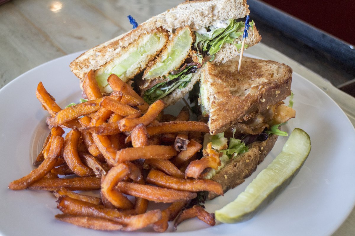 ExploreCHS's tweet photo. Take a bite out of @ToastCharleston's Fried Green Tomato BLT! https://t.co/wdpknYWJ3k #NationalSandwichDay https://t.co/XaZBTH3ITv