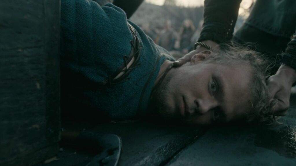 O que você achou da morte de Sigurd? https://t.co/lY6OTxMxt3