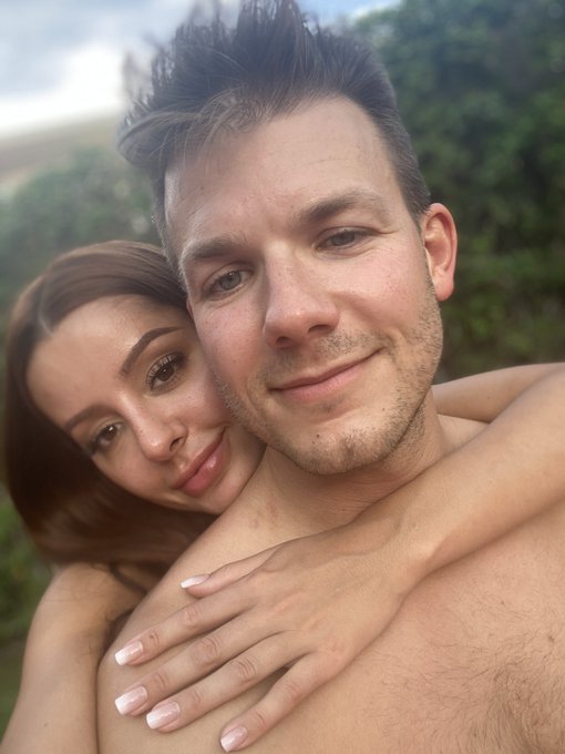 Happy birthday to the love of my life, and to many many more to come... 💞🎉💓🥳🎂💝 @CodeyXXXSteele https://t