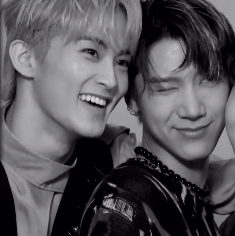 hourleemark's tweet photo. #마크 #MARK #SUPERM https://t.co/OIv2A5uZaX
