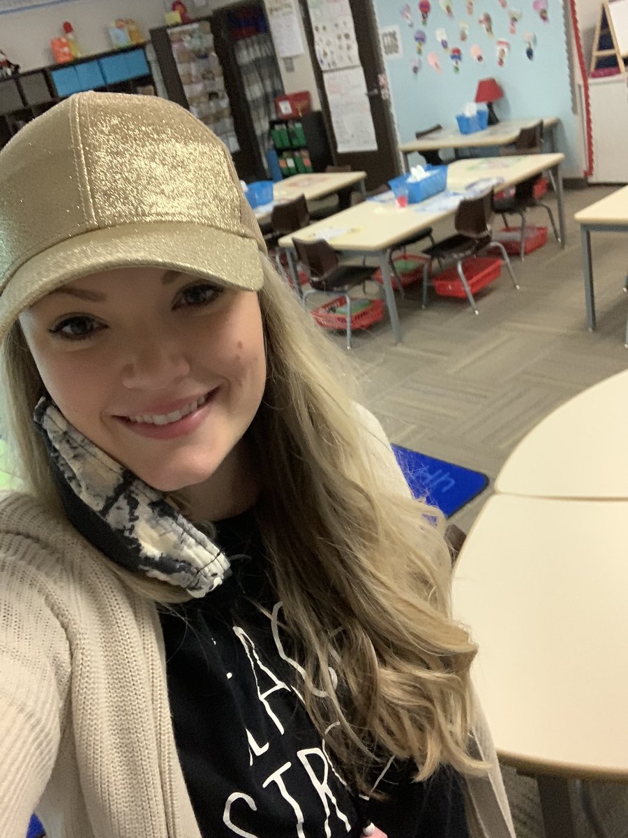 MrsKincaid_'s tweet photo. I’m baaaaacckkkk! Maternity leave was filled with the BEST memories of my life! 💗👶🏻
It fueled my WHY-personally and professionally! I’m ready to learn and grow WITH the Kittens &amp; my Boyer kinder team! ##boyerkinder #kincaidkittens #hatday @Boyer_Elem_PISD @lahomalooper https://t.co/OQCbdtIywV
