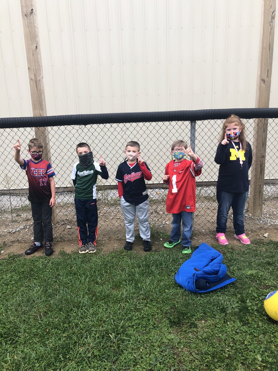 Team Up Against Drugs!#RedRibbonWeek2020