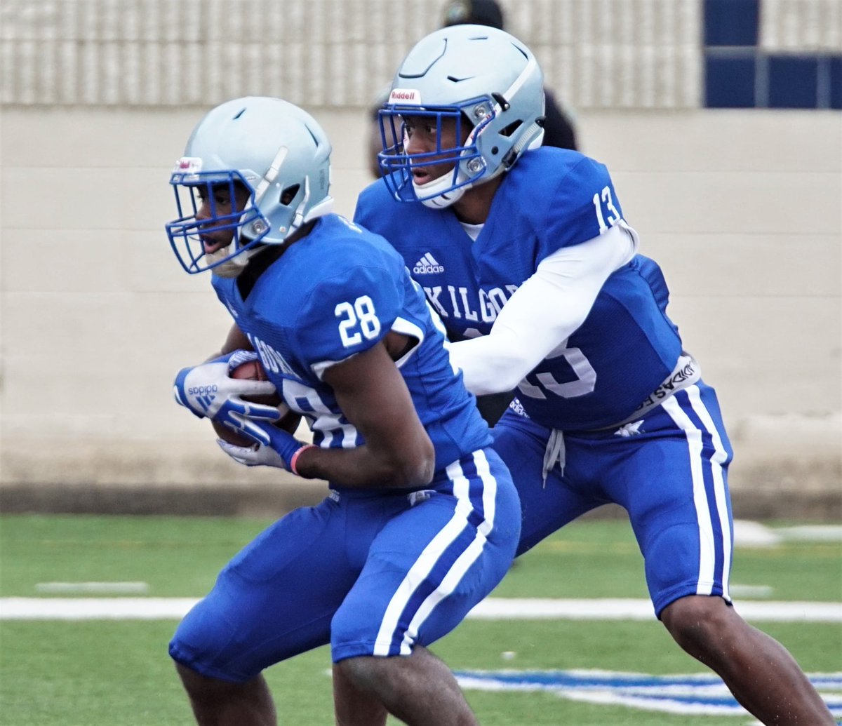 RoadTripSports's tweet photo. #CollegeFootballAmerica was masked up and at the @kilgorecollege scrimmage with @SS_JAGS at Independence Stadium in Shreveport on Saturday. Check out our gallery below.
📷 ➡️ https://t.co/aKp4bYZ6xx
#MTXE #SSJags #NJCAA #JucoFB #JucoFBForer
@NJCAAFootball @JUCOFFrenzy https://t.co/79eaHKQL5b