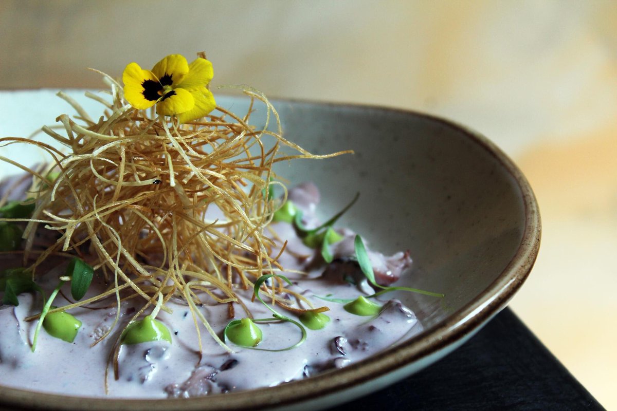 Pisco_Grill's tweet photo. Una delicia a la que pocos podrán resistirse es este pulpo al olivo. En este platillo logramos equilibrar la intensidad de los sabores para brindarte una experiencia culinaria inolvidable. https://t.co/g2fcM7uopN
