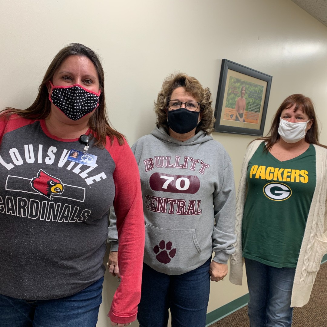BcPartnersin's tweet photo. Day 1 for Red Ribbon Week is in the books for Bullitt County Public Schools! @bcpsky did a great job today "Teaming Up Against Drugs!" #livingdrugfree #bcpsrocks #centraloffice #supportourcommunity https://t.co/NzYZTw4ifq