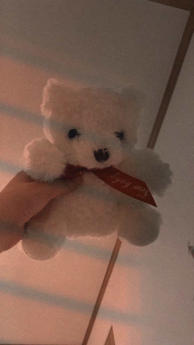 pop_irin's tweet photo. บางครั้ง การถอยออกมา ..
ทำให้เรามีค่า มากกว่าการอยู่ต่อ 🙂🖤
#ความรู้สึก https://t.co/sOq34GoIVy