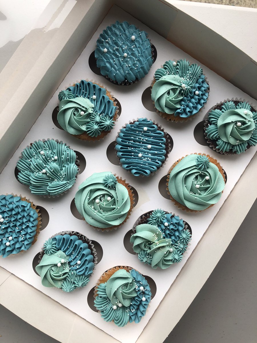 ennahscakes's tweet photo. another day.. more cupcakes x https://t.co/CjXJSThYM7