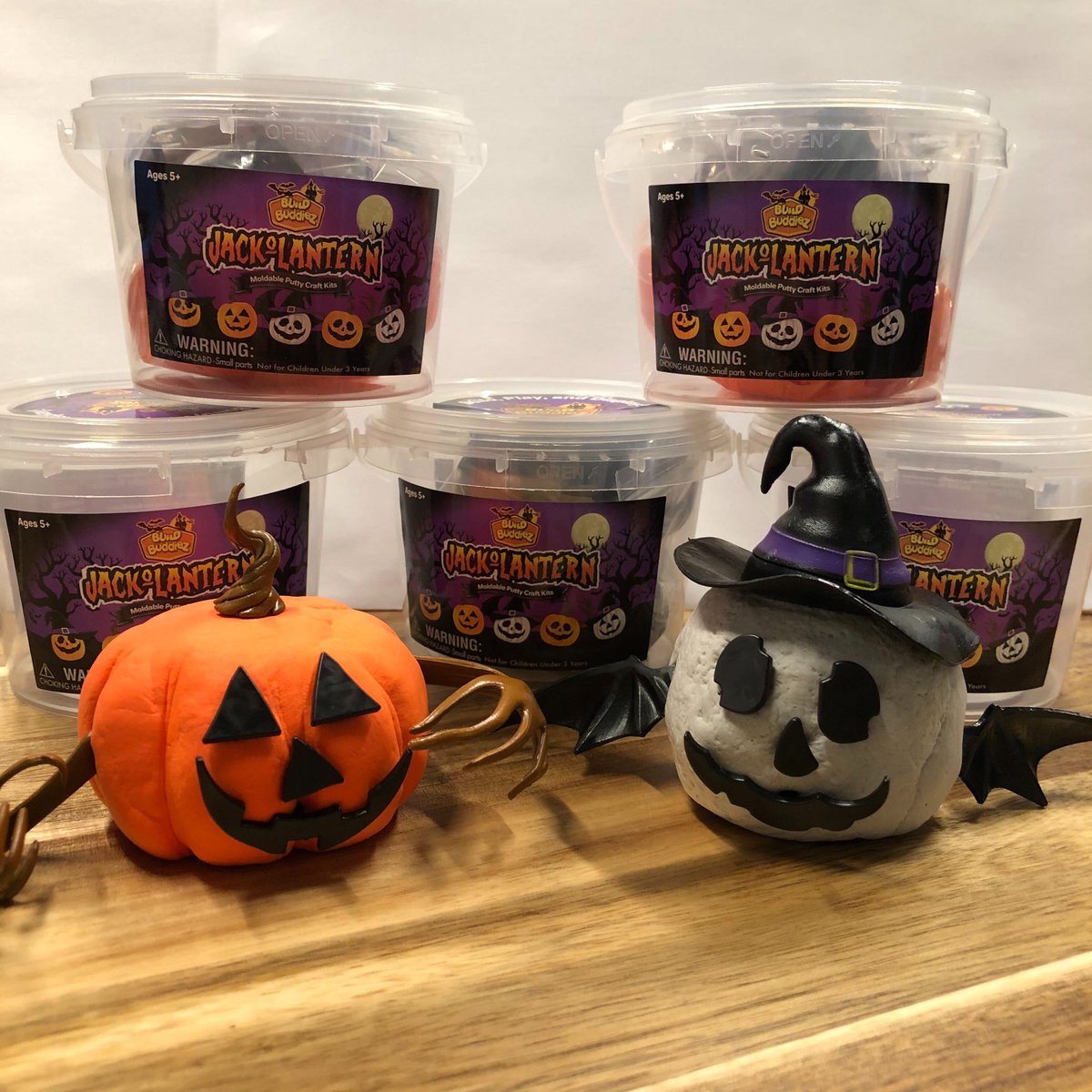 Halloween is almost here! There’s still some Build Buddiez Jack-O’-Lanterns left 🎃 Includes
moldable putty and accessories so you can create numerous jack-o’-lanterns! Link below to shop!

amazon.com/dp/B08J2CF99X?…