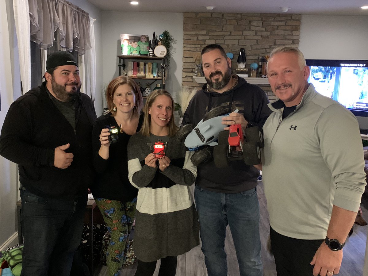 ar_jeffries's tweet photo. Thank you @Tryazon and @SpinMaster for this awesome opportunity!! The kids and adults had a blast playing with the #stuntshot #megalodonstorm and ninjabots (our favorite)!!! #spinmastermonsterjam #tryazon #monsterjam https://t.co/GuTDpIbGMs