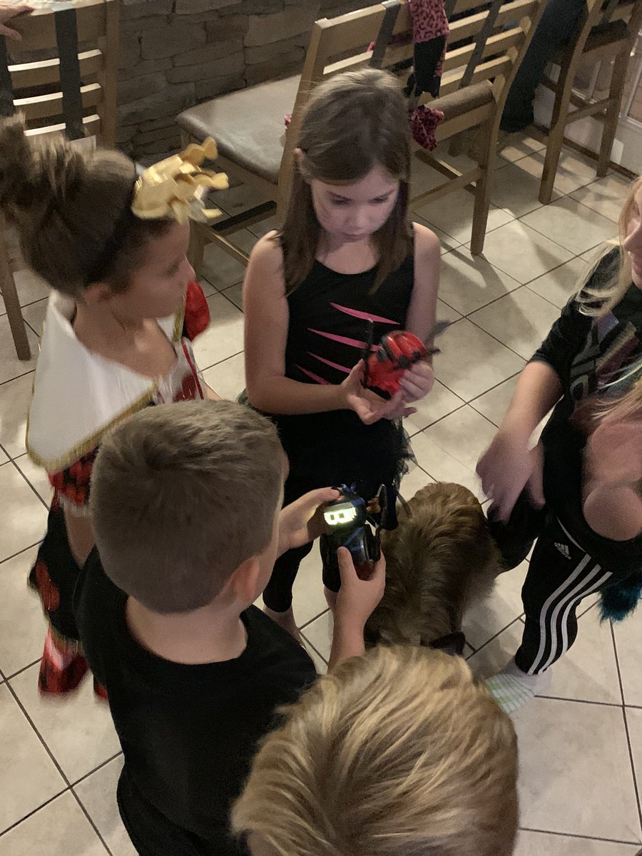 ar_jeffries's tweet photo. Thank you @Tryazon and @SpinMaster for this awesome opportunity!! The kids and adults had a blast playing with the #stuntshot #megalodonstorm and ninjabots (our favorite)!!! #spinmastermonsterjam #tryazon #monsterjam https://t.co/GuTDpIbGMs