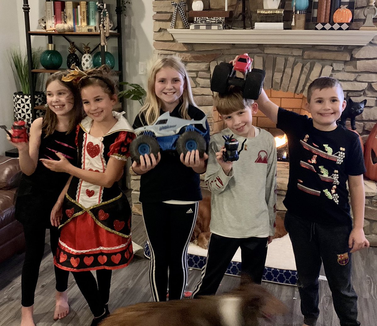 ar_jeffries's tweet photo. Thank you @Tryazon and @SpinMaster for this awesome opportunity!! The kids and adults had a blast playing with the #stuntshot #megalodonstorm and ninjabots (our favorite)!!! #spinmastermonsterjam #tryazon #monsterjam https://t.co/GuTDpIbGMs