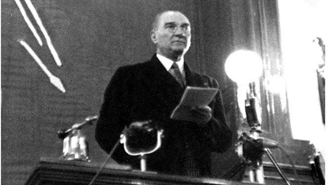 Deryaaats's tweet photo. Kurarken izin almadı Atalarımız, kutlarken de izin almayacağız! 

Yıldıramayacaksınız bizi, ne yaparsanız yapın boyun eğmeyeceğiz.

Cumhuriyet düşmanlarına karşı, Cumhuriyetin savunucusu  olarak, kuruluşun 97.yılını ruhuna yakışır bir şekilde kutlayacağız.

#29Ekim https://t.co/d4T7XF6AED