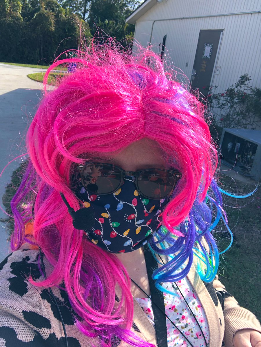 Kim_Scott_15's tweet photo. Celebrating #RedRibbonWeek in style! Today was #WackyTackyDay! #AllThePatterns @OaksRoadOwls #APLife https://t.co/Umip5ulFZP