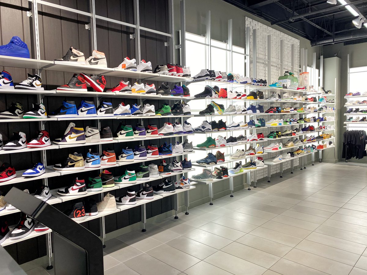 sneaker store king of prussia