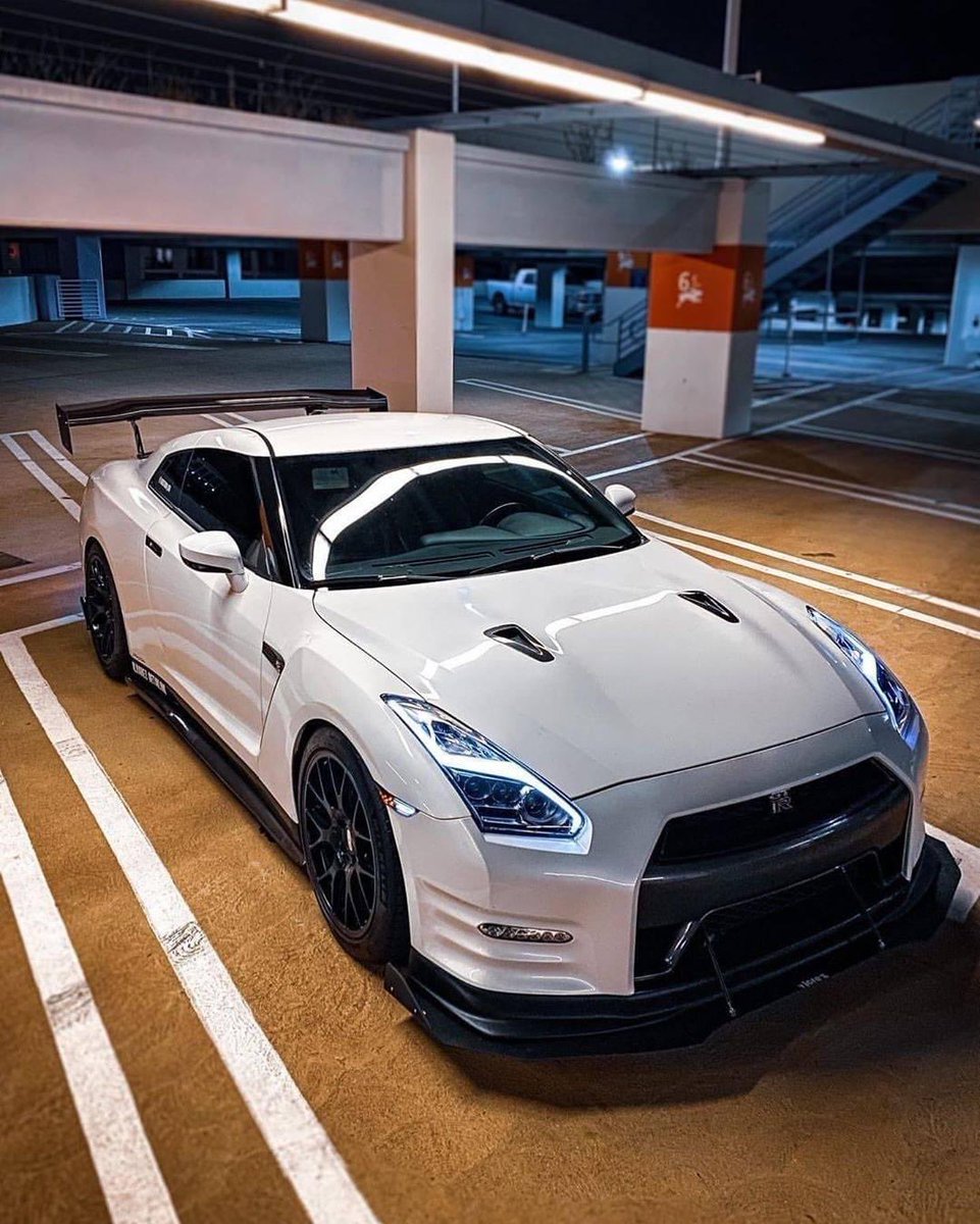 JustVehicles's tweet photo. Queen https://t.co/VtUNxKpXg8