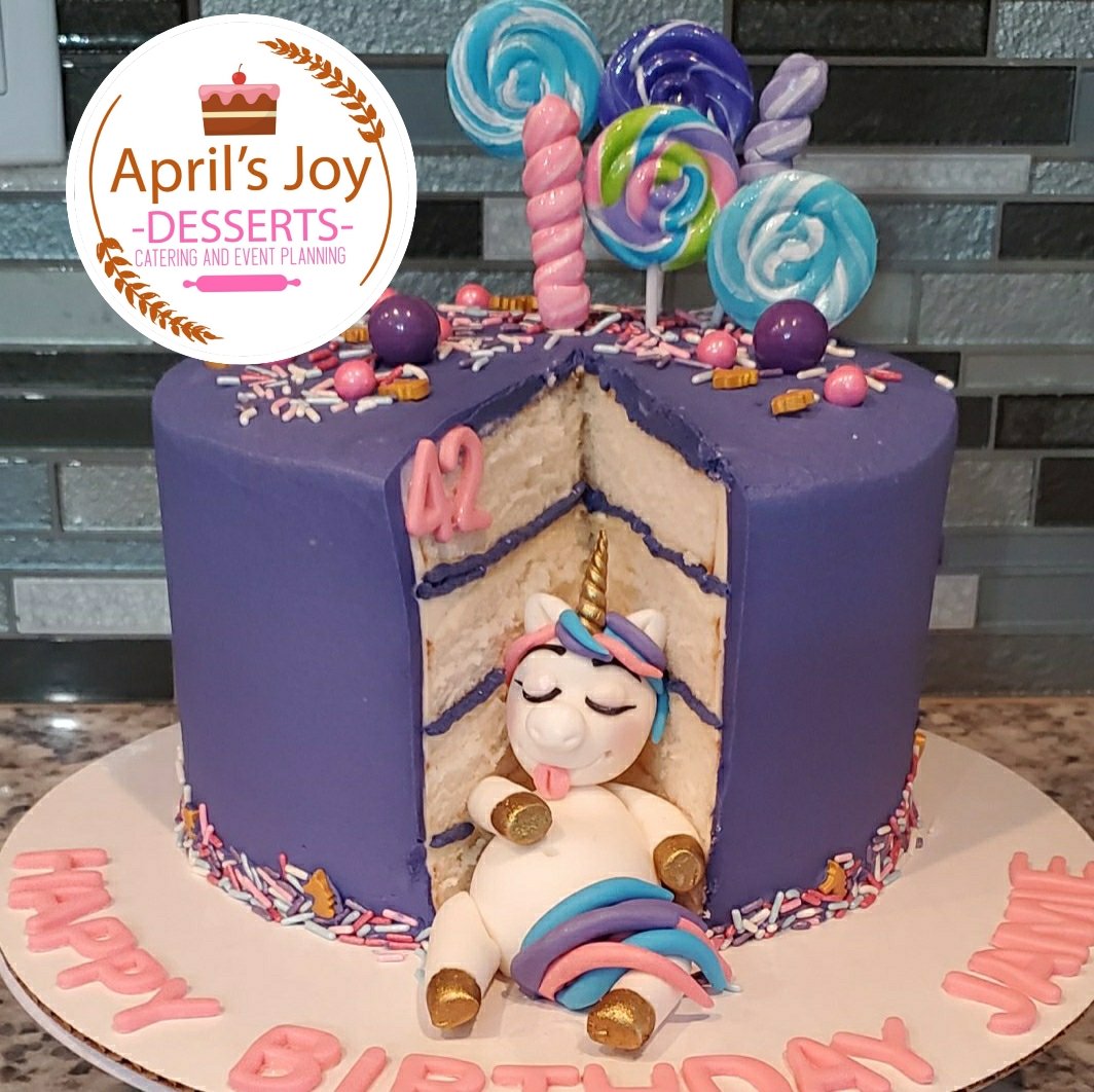 april_event's tweet photo. Welcome fall birthday cake, Fat Unicorn cake, Halloween themed birthday cake, and Tutus & Touchdowns gender reveal cake. #Baker #Customcake #Fallcake #FatUnicorncake #Halloweenbirthdaycake #TouchdownsandTutus https://t.co/IFUiOK2SWx
