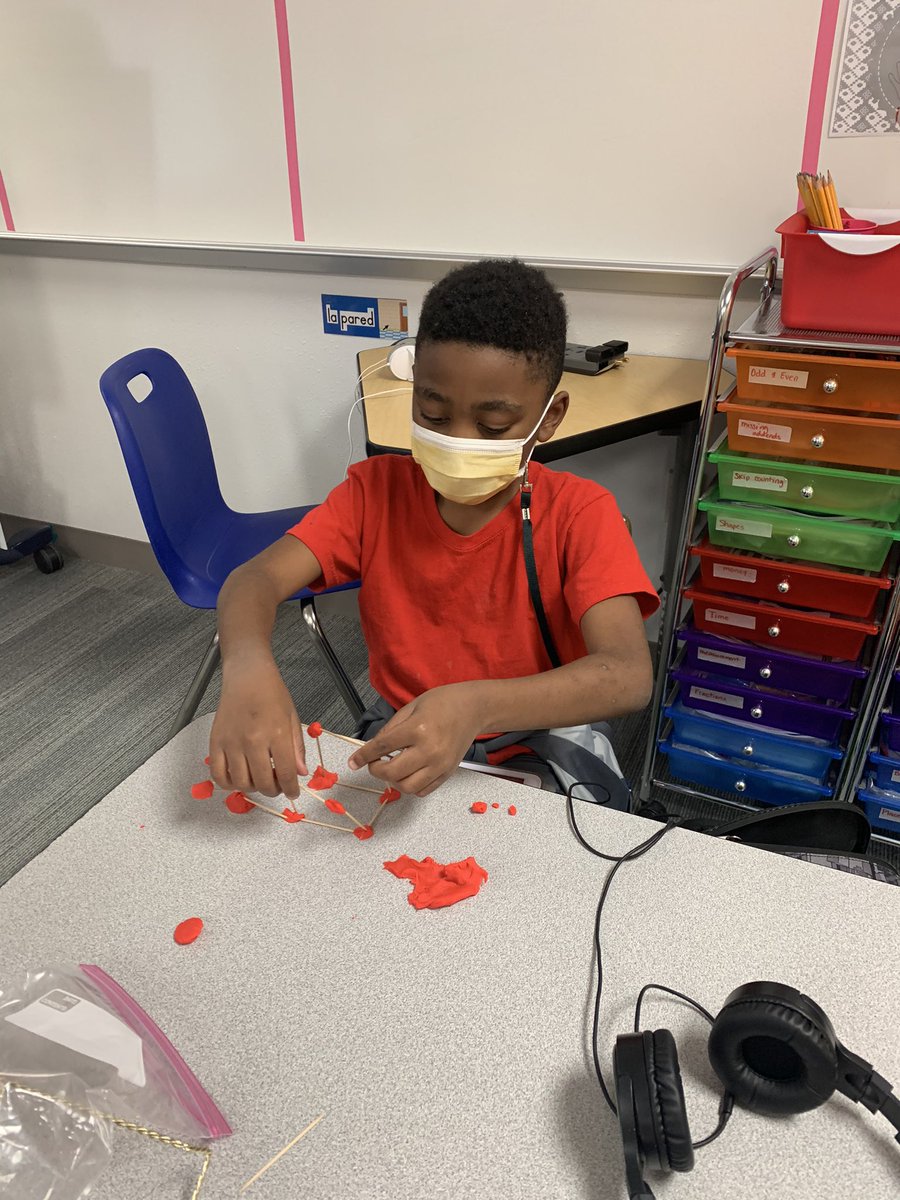 2ndGradeDual's tweet photo. Today we created 3D shapes and described its attributes in @Seesaw @JonesAcademy1 https://t.co/Ll7MLxq5YB