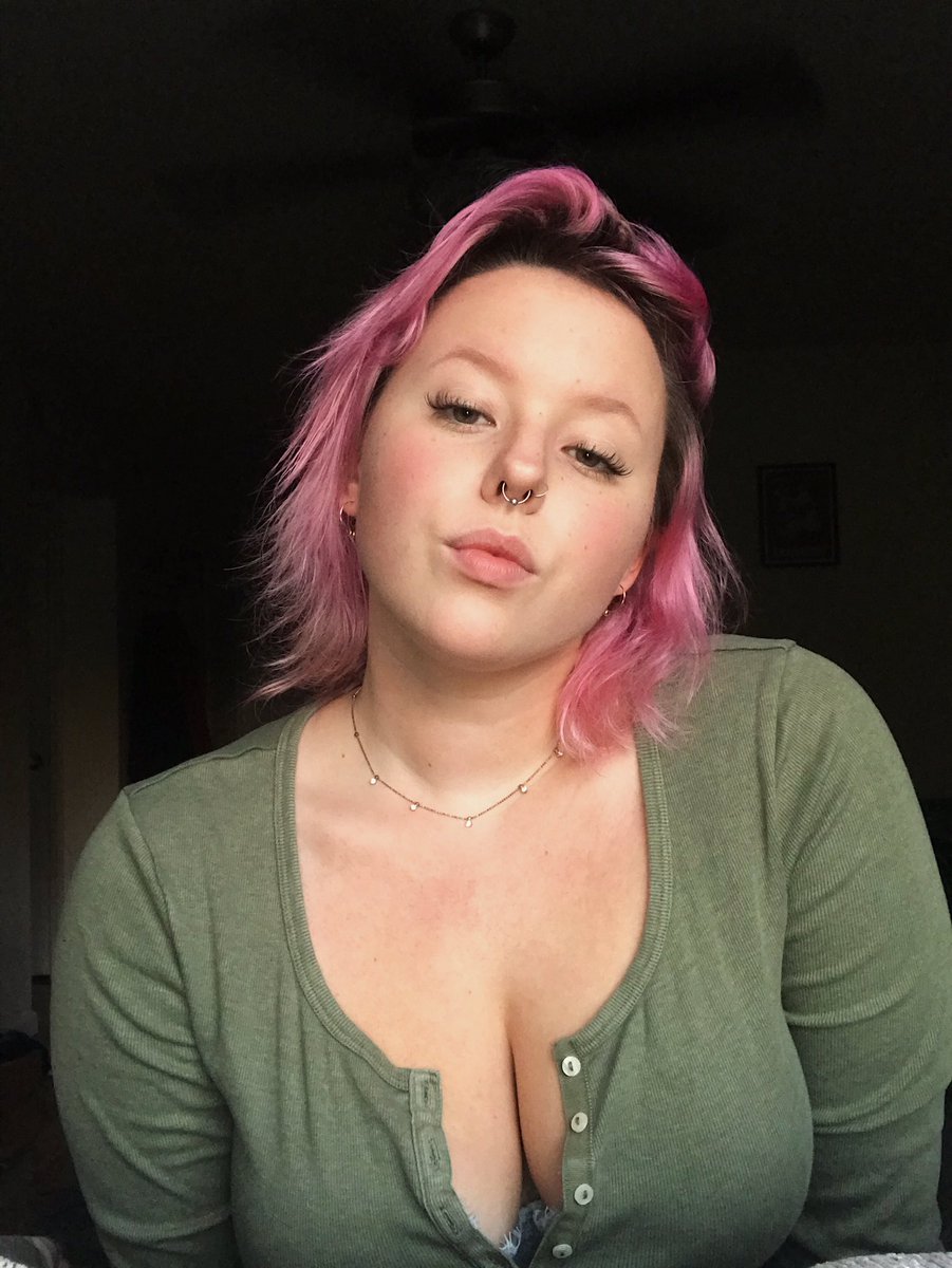 iz_donn's tweet photo. forgot to let twitter know i got my septum pierced https://t.co/uO1Jra6EEA