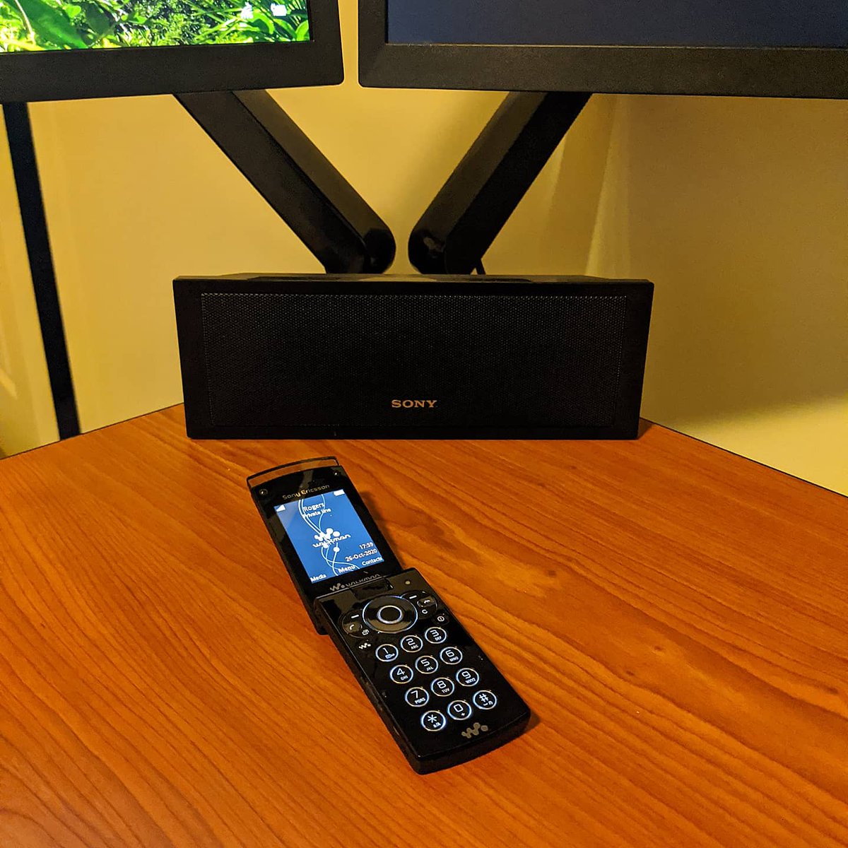 MobileKeepers's tweet photo. Sorry guys, I didn't post anything for a while. I've been working on my "other project". I've been expanding my Hi-Fi system. I'll be back soon with more phones.
#sony #music #mobilekeepers #phonekeepers https://t.co/aaG3e0ifX5