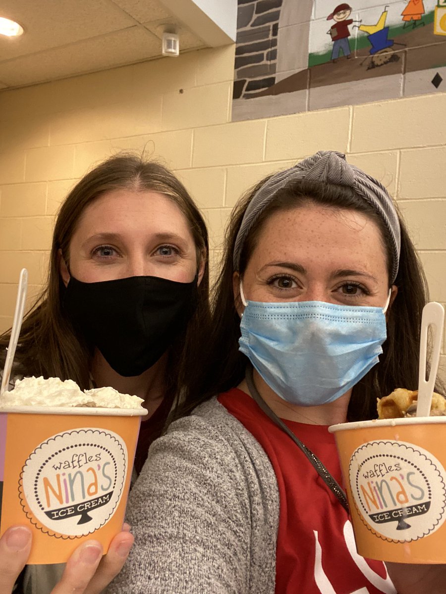 What a nice treat to brighten up this rainy, cold Monday! <a href="/CBDessalet/">Jessie Dessalet</a> <a href="/CBWarwickElem/">Warwick Elementary School CBSD</a>